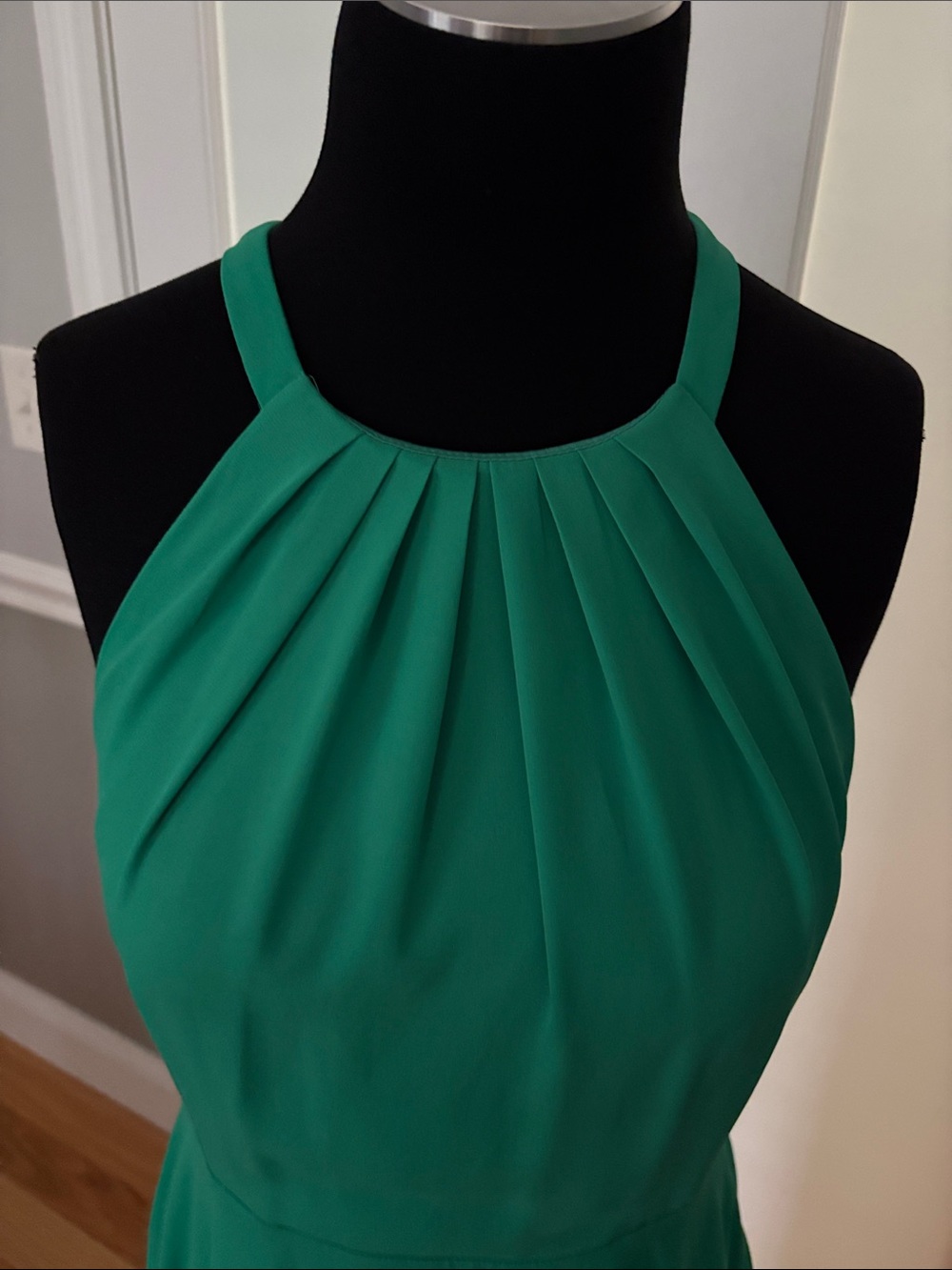 Express Green Halter Pleated Sexy Cocktail D homecoming dress mini fit and flare - Picture 2 of 9